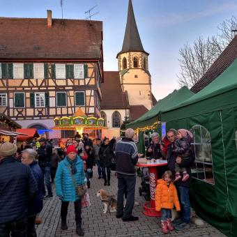 Impression auf dem Illinger Weihnachtsmarkt am Nachmittag